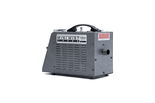 Vue latérale de la machine à fumée Mini Mist Turbo, sur fond blanc.